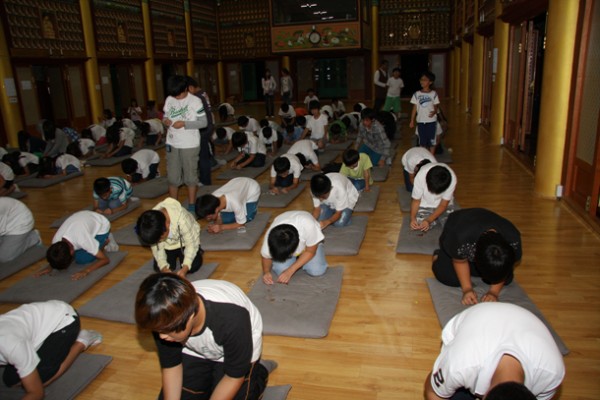 단주 만들기 체험 그리고 절하기.